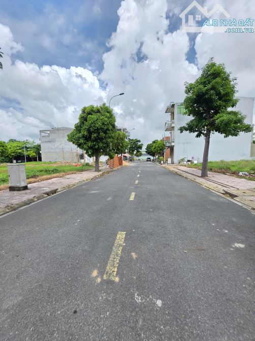 3,35Tỷ TL🔥Bán Đất 67,5m2 đường Trục Chính KDC Lê Phong p.Thuận Giao, Tp.Thuận An - 1