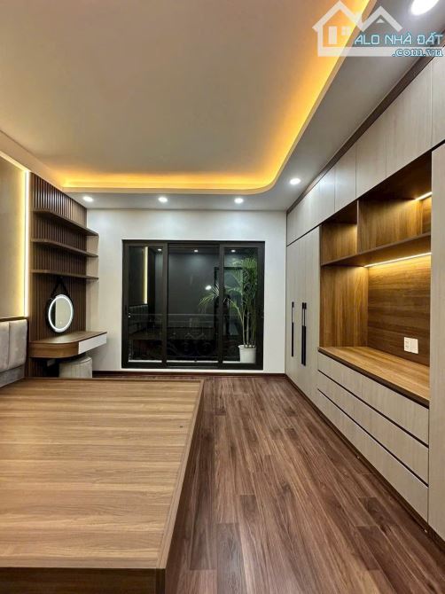 Nhà đẹp 4 tầng gần chợ Ngọc Hồi full nội thất. - 3