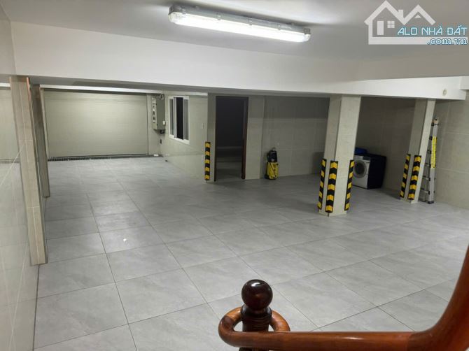 Biệt Thự Đẳng Cấp Thảo Điền- 14x25m2 CN 303m2- Hầm 3 tầng-  70 Tỷ TL - 4