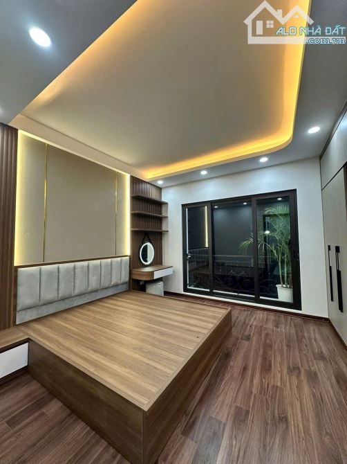 Nhà đẹp 4 tầng gần chợ Ngọc Hồi full nội thất. - 4
