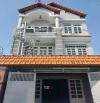 Cần bán nhà 2 tầng 1 trệt xã Tân Xuân huyện Hóc Môn giá DT 119m2 SHR giá 7 tỷ 9