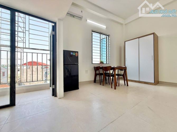Cho Thuê CCMN 121 Tây Mỗ Nam Từ Liêm 30m2 Gác Xép Studio Cửa Sổ Ban Công Thang Máy Full Đồ - 1