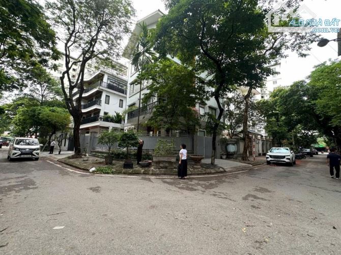 60 TỶ - BIỆT THỰ VIP LINH ĐÀM 238M2 - LÔ GÓC 2 MẶT ĐƯỜNG - 11