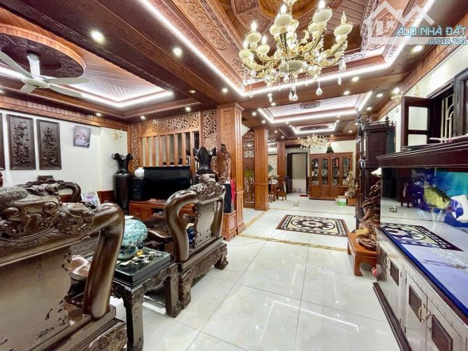 CHỦ NỢ BANK 30 TỶ - CẮT LỖ 10 TỶ - BIỆT THỰ VIP TÂY NAM LINH ĐÀM, 200M2, 3.5 TẦNG CHỈ 60 T