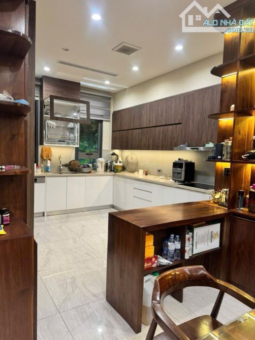 Bán Biệt Thự song lập khu đô thị VIP The menor Nguyễn Xiển 160m 4 tầng giá 64 tỷ - 2