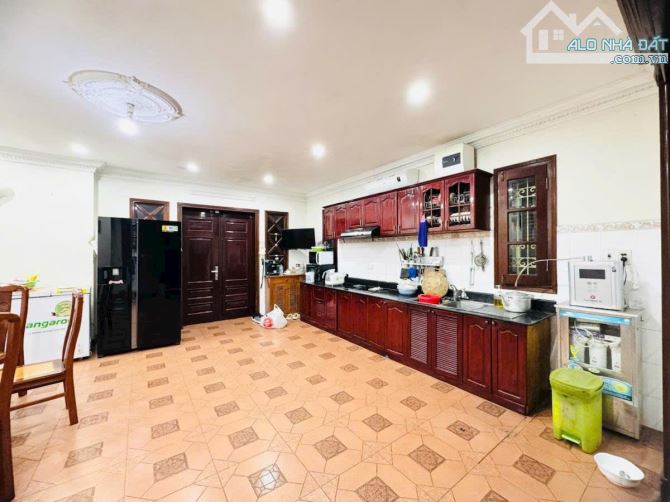 BIỆT THỰ  KĐT ĐẠI KIM - LÔ GÓC 3 MẶT TIỀN, 210M2, 4 TẦNG, CHỈ 56.98 TỶ - 2