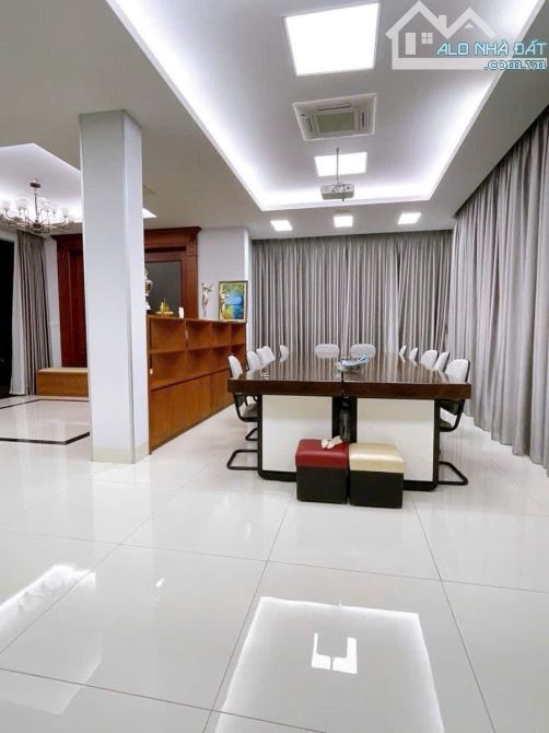 60 TỶ - BIỆT THỰ VIP LINH ĐÀM 238M2 - LÔ GÓC 2 MẶT ĐƯỜNG - 9