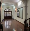 Cho thuê nhà Phùng Chí Kiên – Cầu Giấy DT 148m x 3 tầng, gara ôtô vào giá thuê 22tr/th