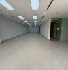 Cho thuê nhà mặt phố Lạc Long Quân, DT 180m2x5 tầng + hầm, MT 11m, Giá 300tr