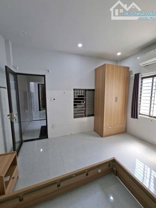BÁN NHÀ 3 TẦNG 70M2 vÀO Ở NGAY LÂM HOÀNH SÁT VÕ VĂN KIỆT 7 TỶ X
