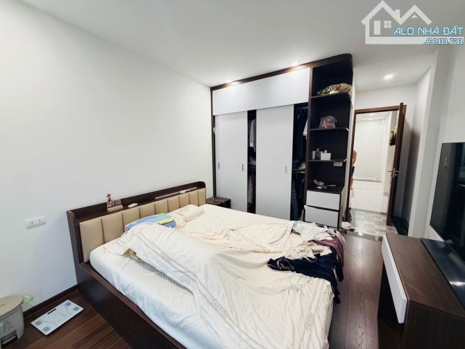 Bán nhà Nguyễn Văn Cừ, Long Biên diện tích 45 mét X 5 tầng, 2 mặt thoáng, ô tô vf3 đỗ cửa - 4