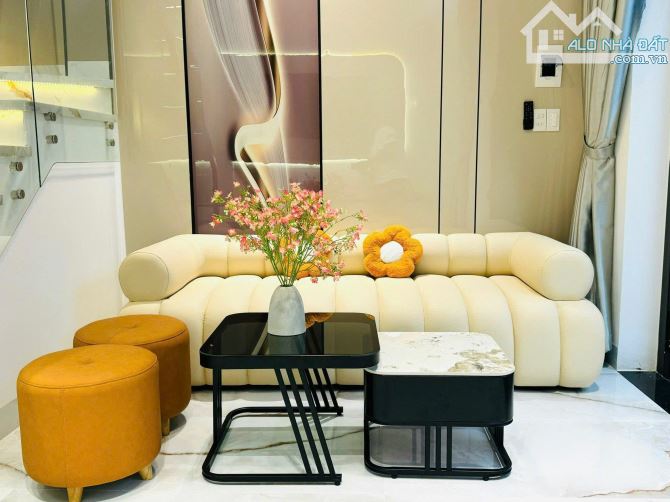 Bán tòa CH 4,5 tầng đường 5,5m ngay đường Phạm Tuấn Tài. Giá 14,7 tỷ.thu nét 60 tr/th - 1