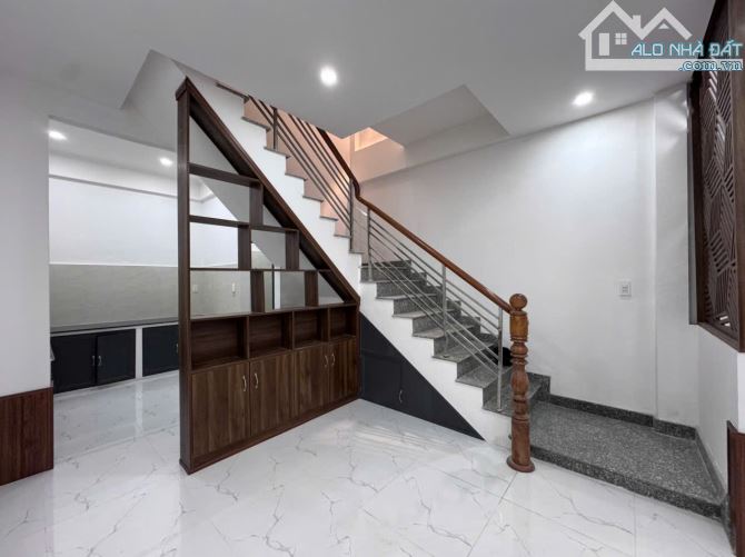 Nhà đẹp trung tâm Ninh Kiều chỉ 2,45 tỷ - 2