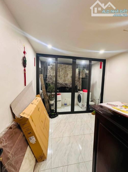 5.5 TỶ – 18/22M2 – 5 TẦNG – 3 NGỦ – NGÕ THÔNG – 20M RA PHỐ – BẠCH MAI – HỒNG MAI - 3