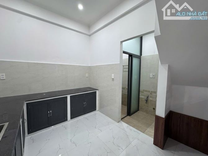 Nhà đẹp trung tâm Ninh Kiều chỉ 2,45 tỷ - 4