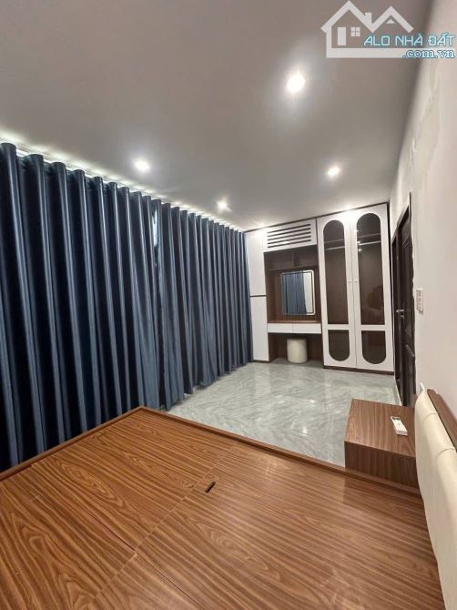 5.5 TỶ – 17/22M2 – 5 TẦNG – 3 NGỦ – 10M RA PHỐ – BẠCH MAI – PHỐ HUẾ – HAI BÀ TRƯNG - 5