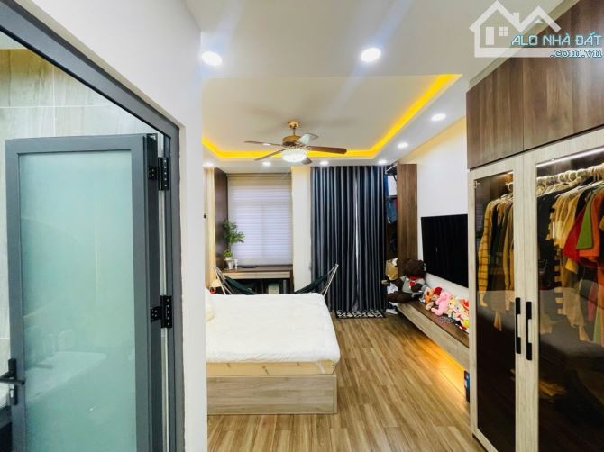 Ngôi nhà của bạn trách nhiệm của tôi  NHÀ HOT NHẤT HÔM NAY – XE HƠI NGỦ TRONG NHÀ – CHỈ 9. - 6
