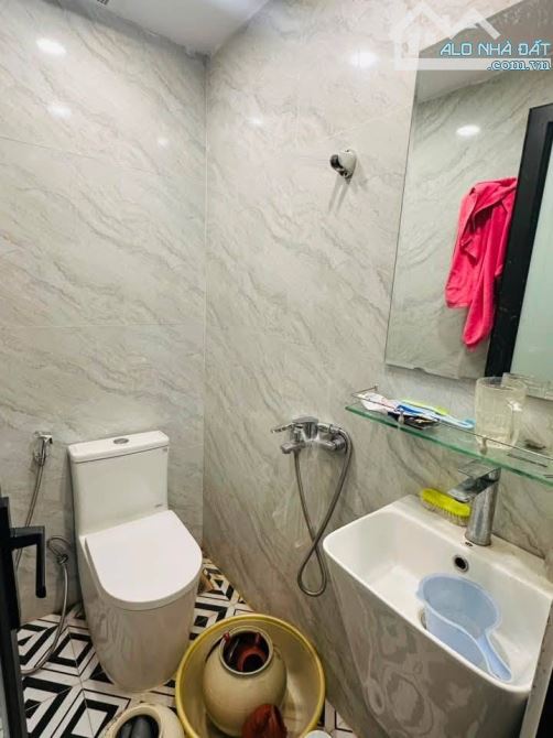 5.5 TỶ – 18/22M2 – 5 TẦNG – 3 NGỦ – NGÕ THÔNG – 20M RA PHỐ – BẠCH MAI – HỒNG MAI - 9