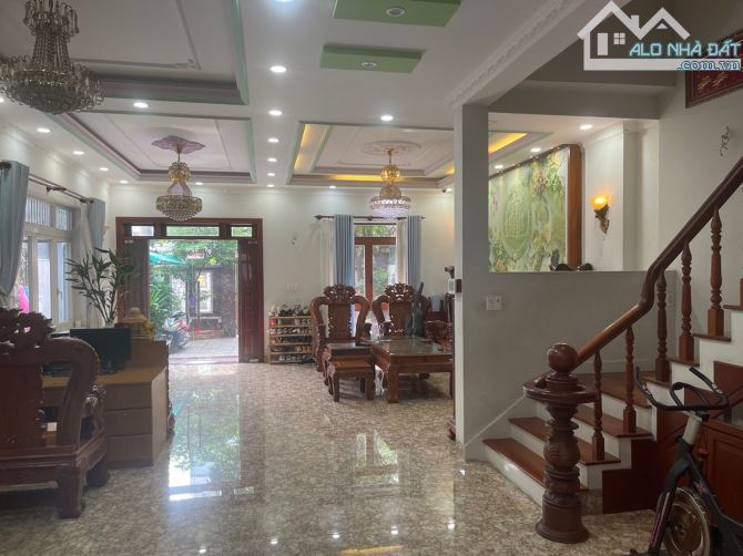 MẶT TIỀN KINH DOANH - GẦN VICOM LÊ VĂN VIỆT - 255m2
