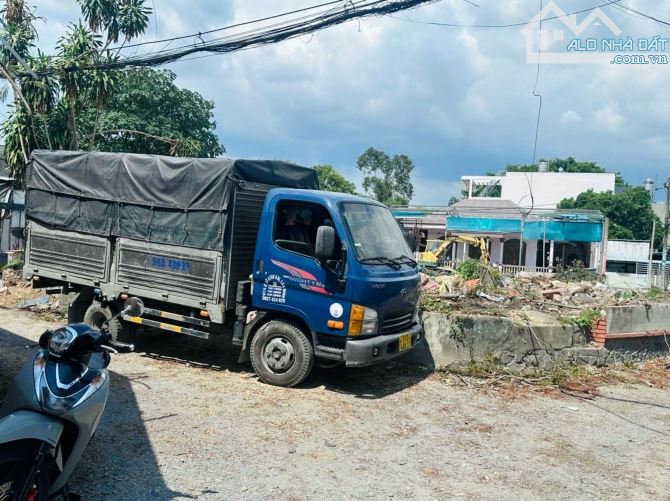 NGANG 10M- LÔ GÓC 2 MẶT TIỀN CỰC ĐẸP - NGUYỄN THỊ THỬ - XE HƠI THÔNG - XÂY DỰNG TỰ DO
