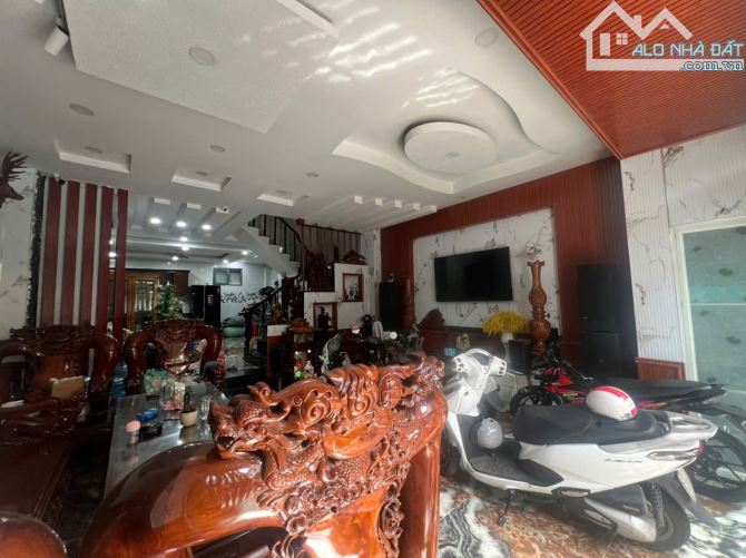 BÁN NHÀ MẶT TIỀN HXH 76 TÂN HƯƠNG , TÂN PHÚ. DT: 6x13 , 5 TẦNG NHÀ MỚI , GIÁ CHỈ 9 TỶ - 1