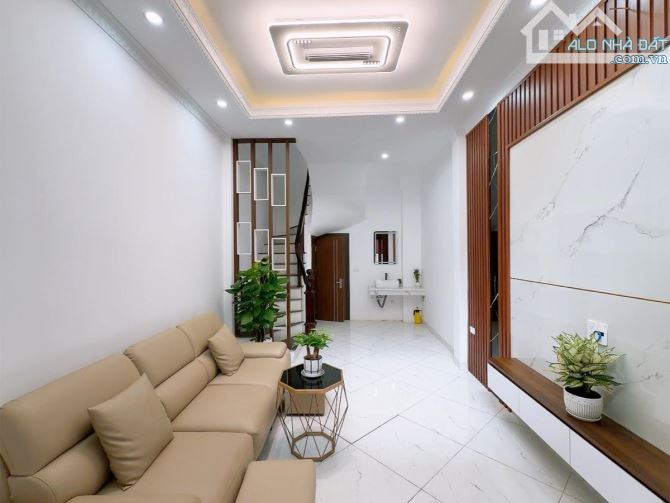 Bán nhà ngõ Thịnh Quang gần phố 32m 6 tầng mới đẹp ở ngay 8.5 tỷ - 1