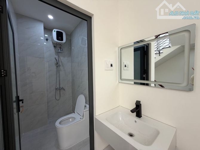 MẶT TIỀN LÊ THANH NGHỊ - RE NHẤT ĐƯỜNG CHỈ 15 TỶ TL NHÀ 4 TẦNG - 2