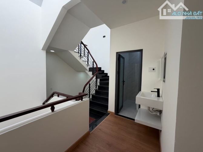 MẶT TIỀN LÊ THANH NGHỊ - RE NHẤT ĐƯỜNG CHỈ 15 TỶ TL NHÀ 4 TẦNG - 3