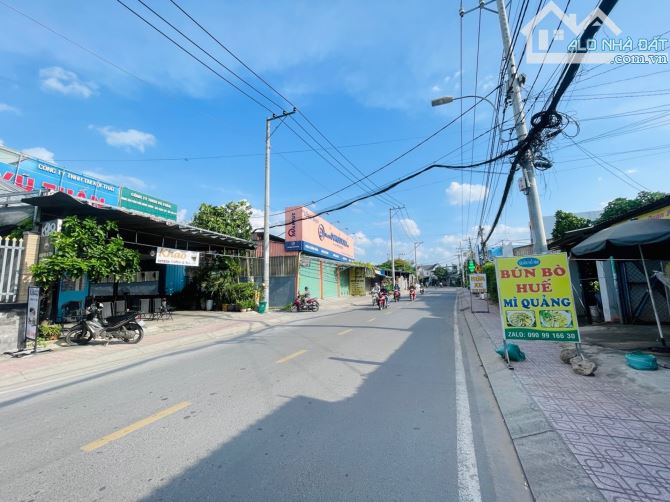 NGANG 10M- LÔ GÓC 2 MẶT TIỀN CỰC ĐẸP - NGUYỄN THỊ THỬ - XE HƠI THÔNG - XÂY DỰNG TỰ DO - 3