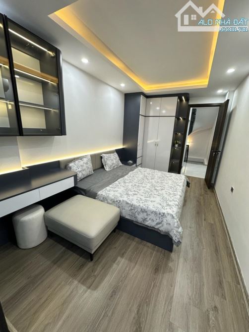 ĐÌNH ĐÔNG - BẠCH MAI - DÂN XÂY CHẮC CHẮN- 5T CẦU THANH ỐP ĐÁ - 3PN RỘNG - 20m ô tô - 3