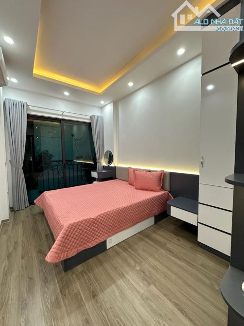 ĐÌNH ĐÔNG - BẠCH MAI - DÂN XÂY CHẮC CHẮN- 5T CẦU THANH ỐP ĐÁ - 3PN RỘNG - 20m ô tô - 6