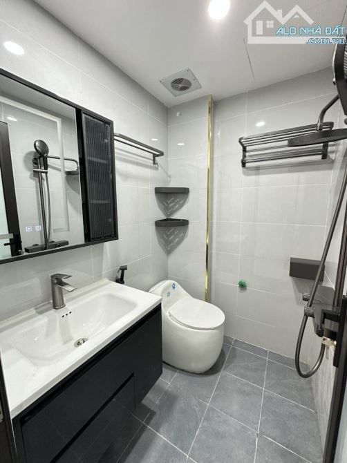 ĐÌNH ĐÔNG - BẠCH MAI - DÂN XÂY CHẮC CHẮN- 5T CẦU THANH ỐP ĐÁ - 3PN RỘNG - 20m ô tô - 7