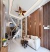 NHÀ  LÔ GÓC 3 MẶT THOÁNG - 45M² - VỊ TRÍ. DUY TÂN Ở VÀ KINH DOANH ĐỀU PHÙ HỢP CHỈ HƠN 8 TÝ