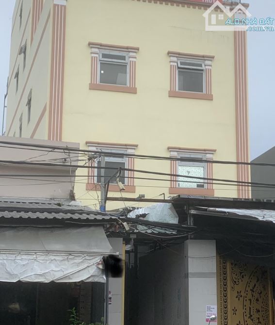 Bán Nhà Mât tiền Tân Liêm – Bình Hưng – 206m² – 6 Tầng – 19 phòng – Dòng tiền 50 Tr/Tháng