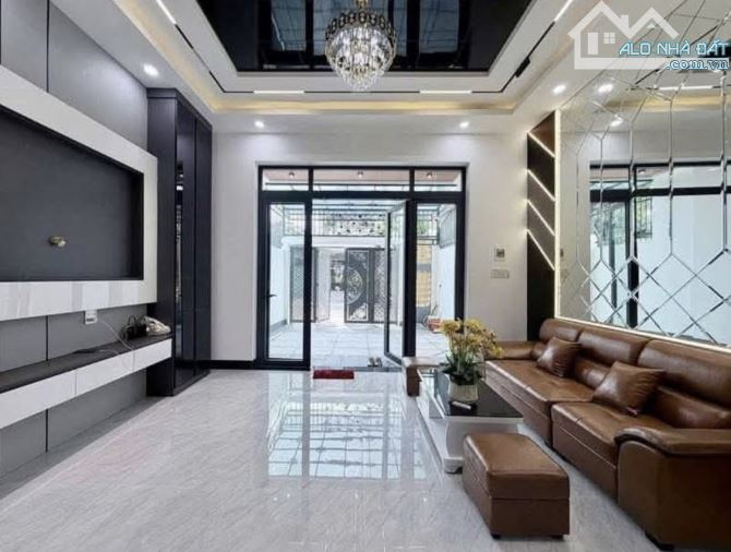 BÁN NHÀ VÕ THỊ SÁU 41M², 5 TẦNG, NGÕ NÔNG GẦN HỒ – GIÁ CHỈ 9.8 TỶ