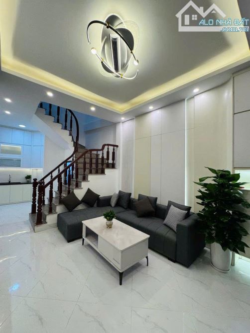 NHÀ ĐẸP - ĐƯỜNG HOÀNG MAI |34M - 5 TẦNG | GIÁ 8.35 TỶ - 1
