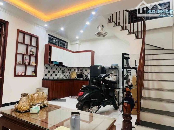 BÁN NHÀ 5 TẦNG LÔ GÓC, FULL NỘI THẤT HÀNG XÓM HỌC VIỆN AN NINH, 35M2 GIÁ CHÀO 7.55 TỶ. - 1