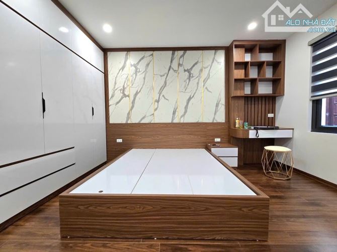 BÁN NHÀ 5 TẦNG, GIÁ CHÀO 6.8 TỶ HÀNG XÓM ĐẠI HỌC KIẾN TRÚC, Ô TÔ DỪNG ĐỖ NGÀY ĐÊM. - 2