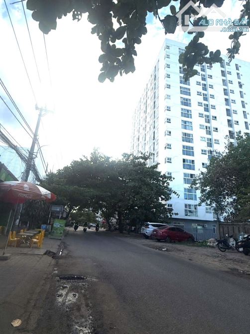 Cần bán MT Âu Cơ, vị trí kinh doanh, cách cc 50m