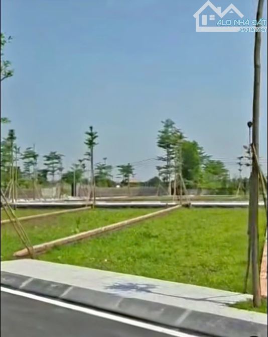 CẦN BÁN GẤP MẤY LÔ ĐẤT ĐẸP VIEW HỒ ĐIỀU HOÀ TẠI HOÀ LẠC - HÀ NỘI - 1