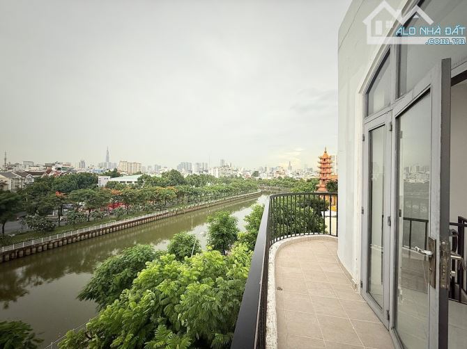Bán Nhà Mặt Tiền Hoàng Sa - 6 Tầng, Lô Góc Ngang 5m ~ 40M2 Chỉ 13,5 Tỷ.