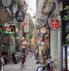 Bán nhà phố Ngõ Huyện. Mt: 3,5m. Dt: 22m2 x 2 tầng, Giá 19 tỷ
