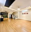 Bán nhà trong ngõ đường Trần Huy Liệu