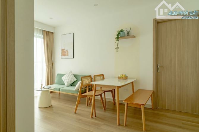 Bán gấp chung cư nera garden view bể bơi, full nội thất