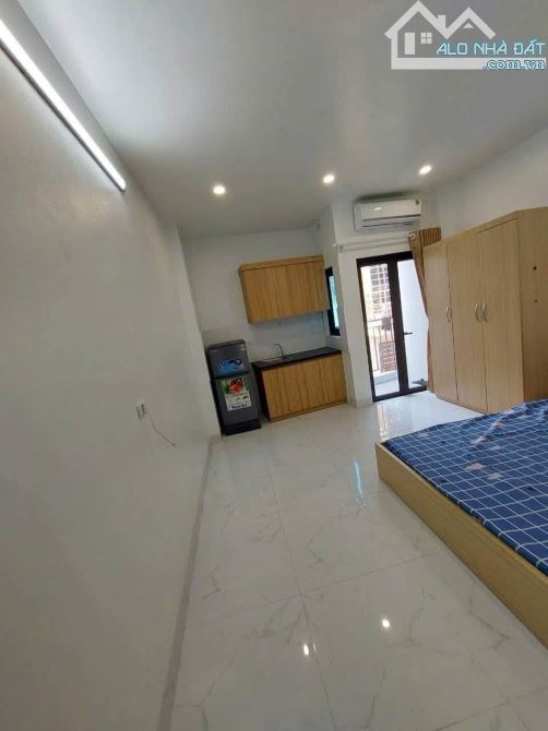 BÁN GẤP NHÀ TRUNG KÍNH DT45m2*6TẦNG NGÕ THÔNG CÁCH MẶT PHỐ VÀO CHỈ 15m. CHÀO 8,8TỶ - 3