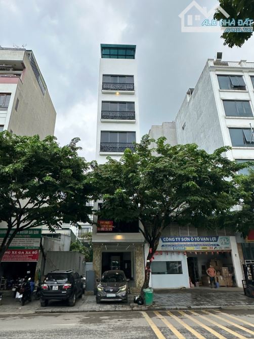 Cho thuê nhà mặt phố 7 tầng,có thang máy mặt đường Lê Quang Đạo kéo dài,Q Hà Đông