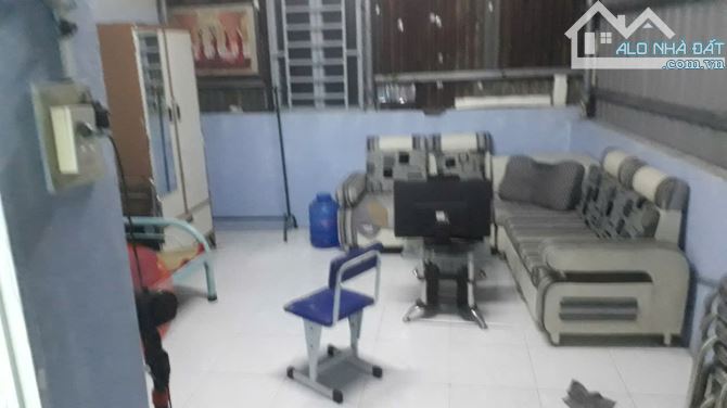 Cho thuê phòng, đường Nguyễn Văn quỳ,phú thuận , quận 7,20m,giá:1,6trieu
