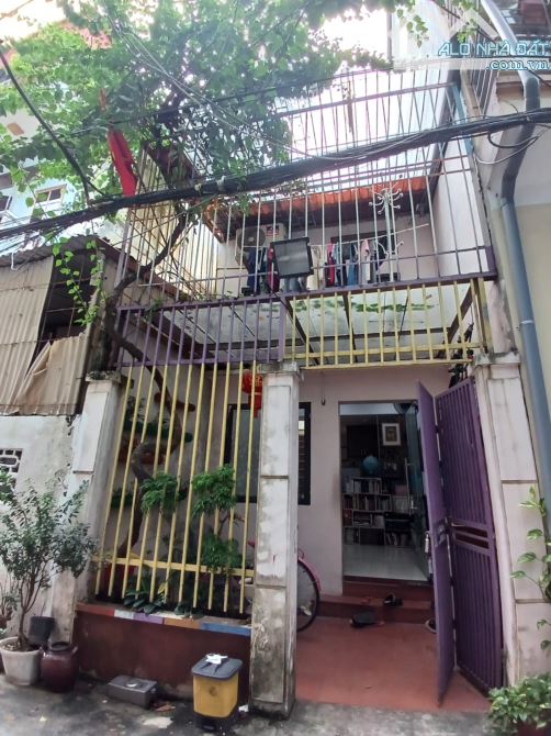 Bán nhà Ngô Quyền Hà Đông 48m2 3 Tầng mặt tiền 4m hơn 8 tỷ Lô Góc gần phố ôtô Gần LHCC