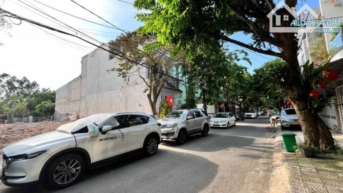 Bán đất mặt tiền Nguyễn Dữ, 300m² ngang 10m, hướng Đông Nam, giá 22,5 tỷ - 1