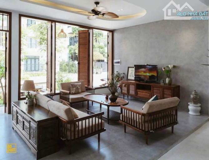 CHO THUÊ BIỆT THỰ ĐẸP 2 MẶT TIỀN EURO VILLAGE 1 - 2